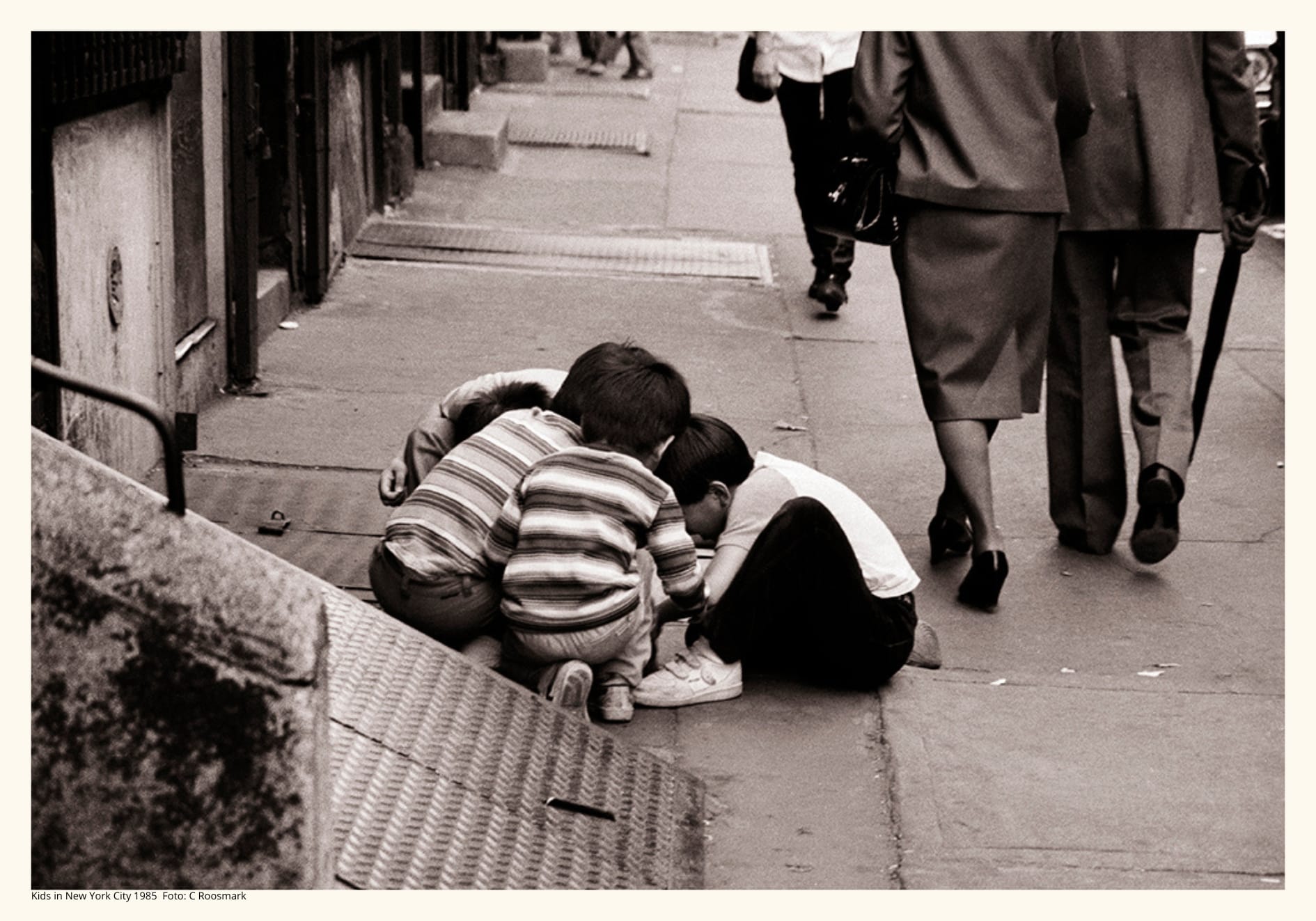 Kalla toner heminredning fräscht - Kids in New York City 1985