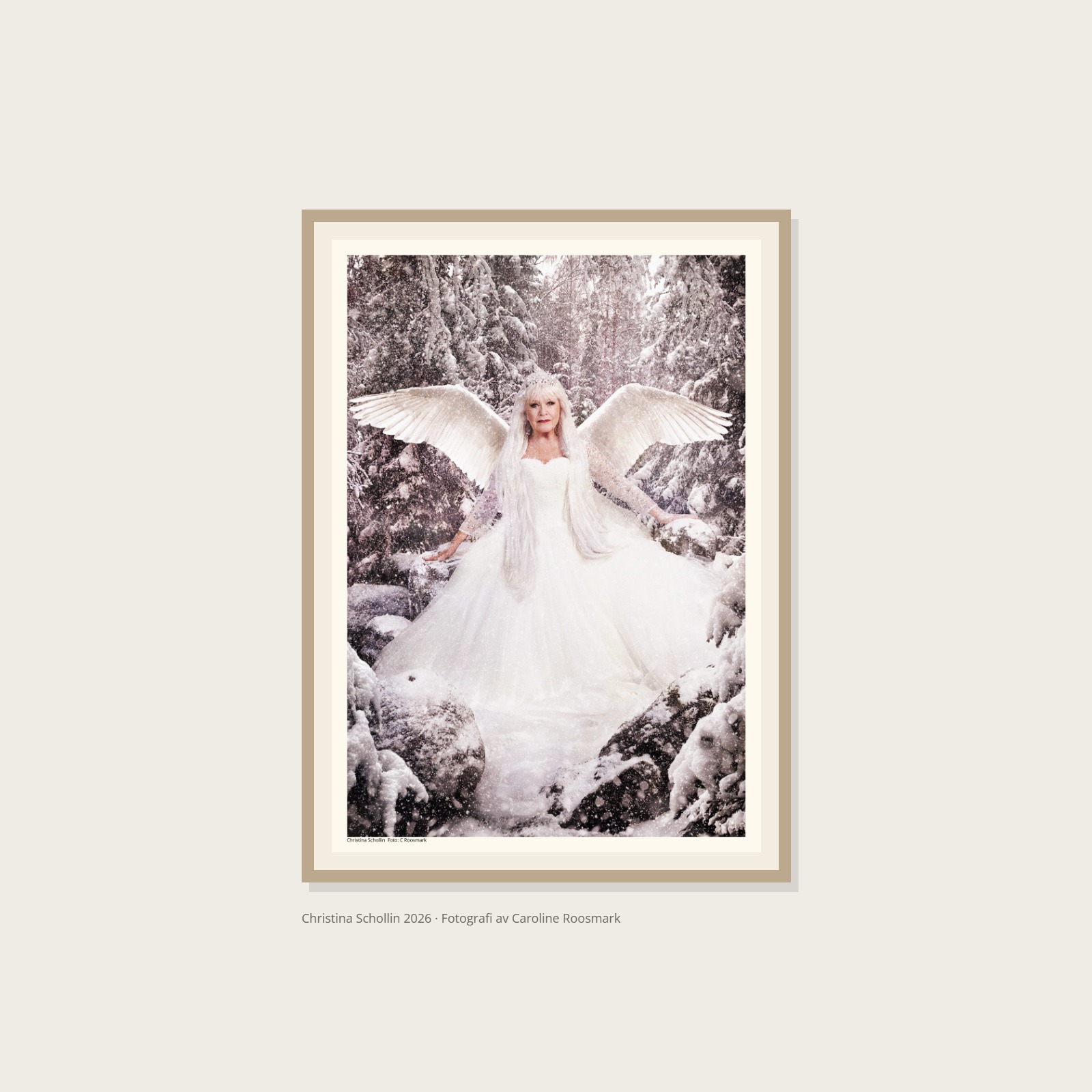 Christina Schollin CR Christina Schollin Poster – Alla posters Roosmark av Caroline Roosmark