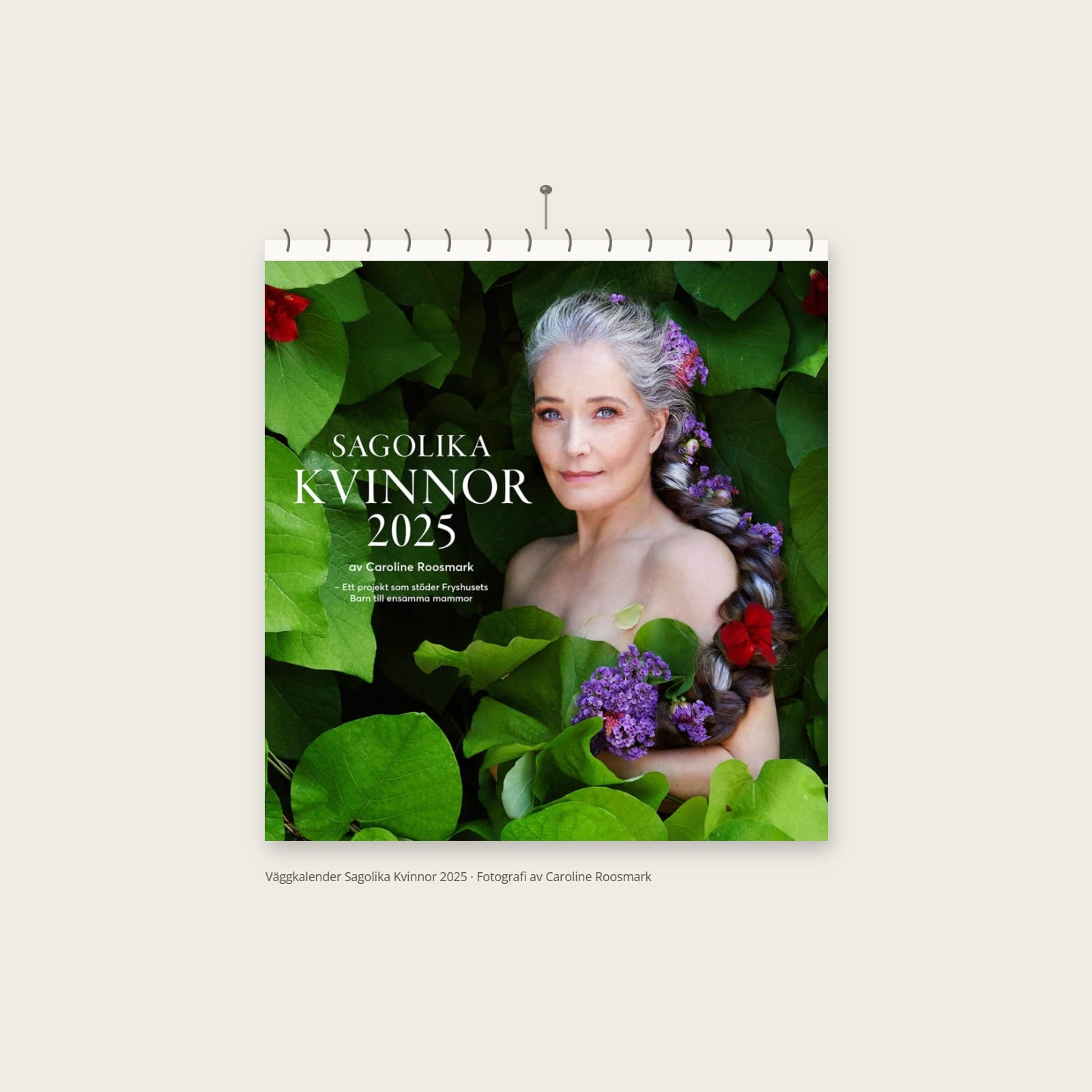 Väggkalender Sagolika Kvinnor 2025 – Sagolika Kvinnor Kalendrar - 2019,2020,2021,2022,2023,2024,2025,2026 av Caroline Roosmark