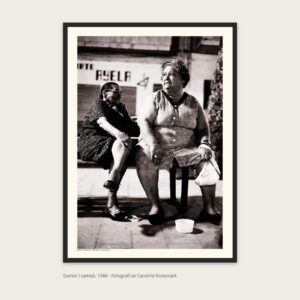 Damer i samtal, 1986 – fotografi av Caroline Roosmark